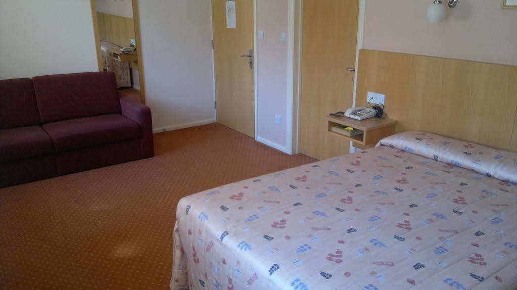 The Sandpiper Hotel; Sure Hotel Collection By Best Western Chesterfield Bagian luar foto